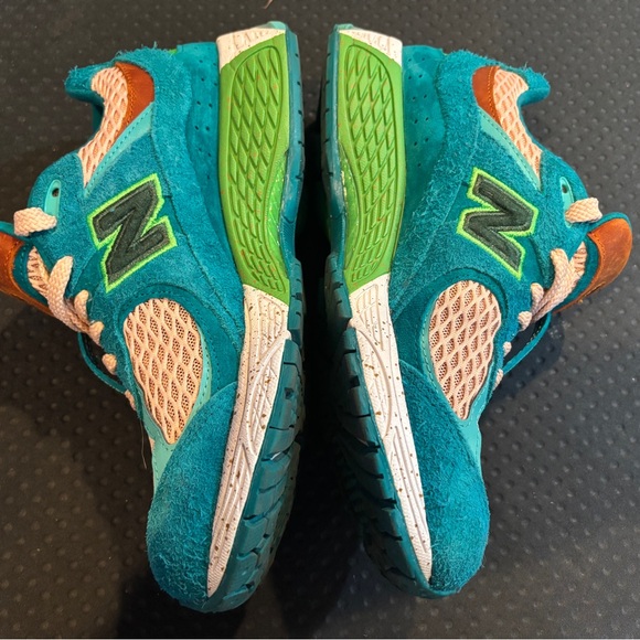 New Balance x Salehe Bembury Water be the guide sneakers size 6 men women’s 7.5 - Picture 7 of 9